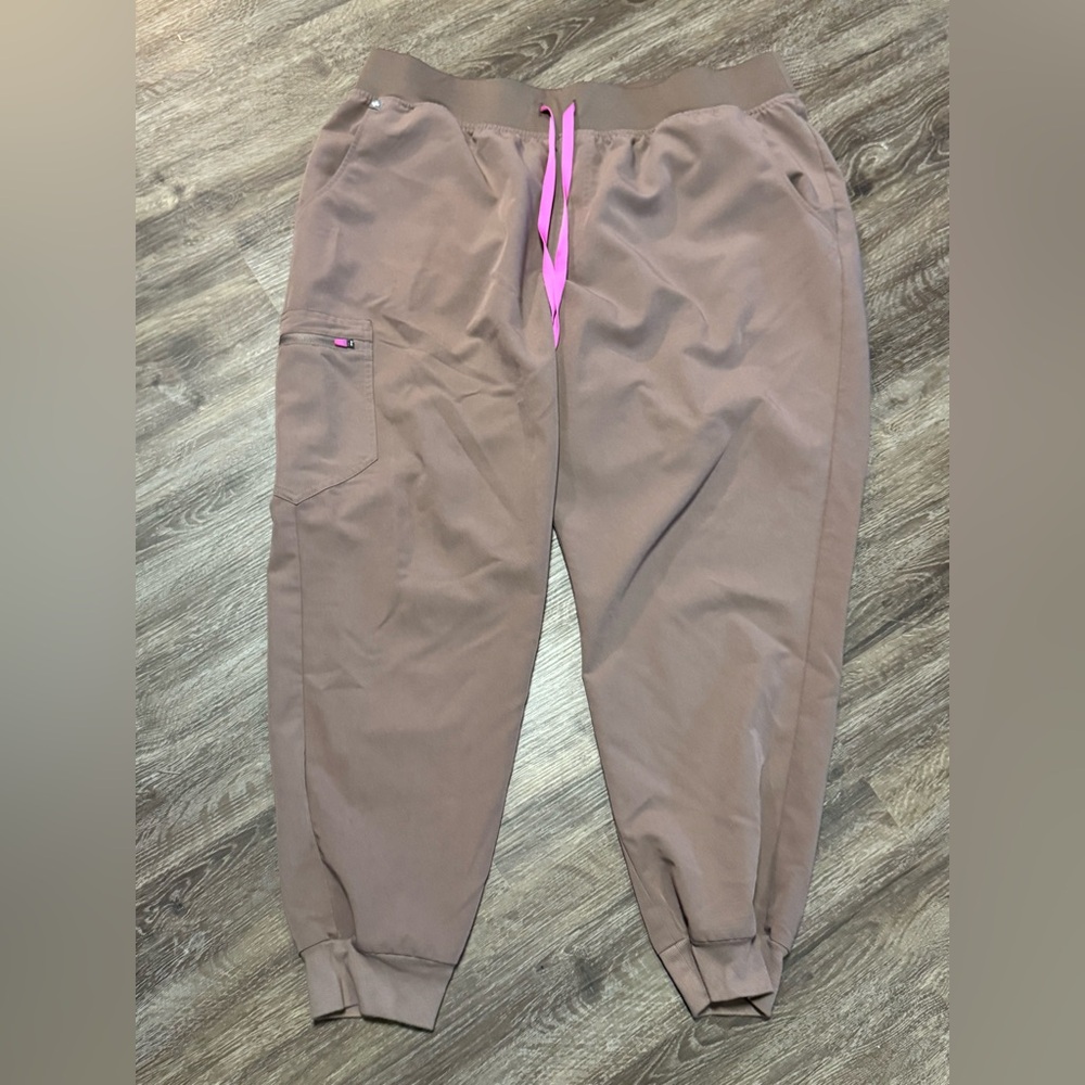 Figs Smokey Taupe Zamora Joggers - Picture 2 of 6